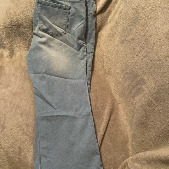 Blue Jeans Ava and Alex Capri 10 petite NWOT - Picture 4 of 6